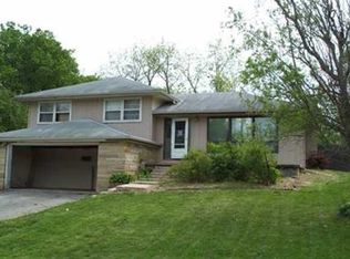 1007 3rd St, Peru, NE 68421