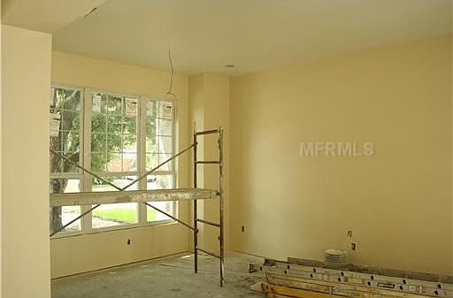 4th image of 5003 W Cleveland St