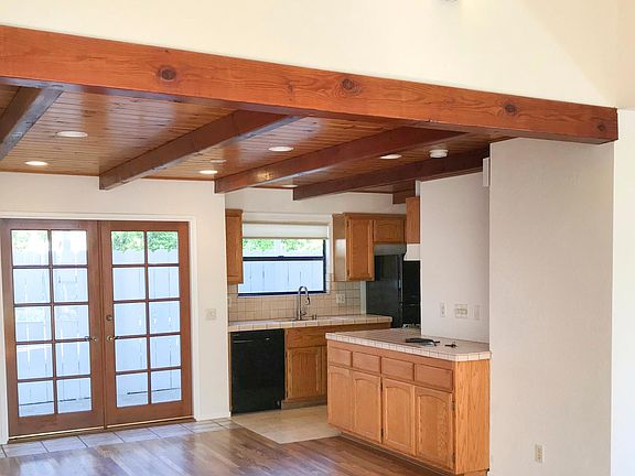 5th image of 1518 Laguna St APT 2