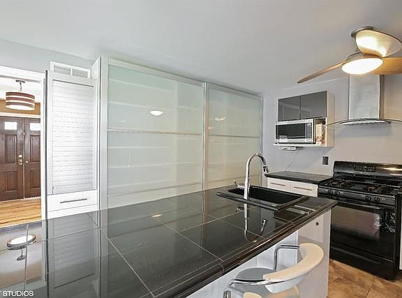 4th image of 12068 Forrest Dr