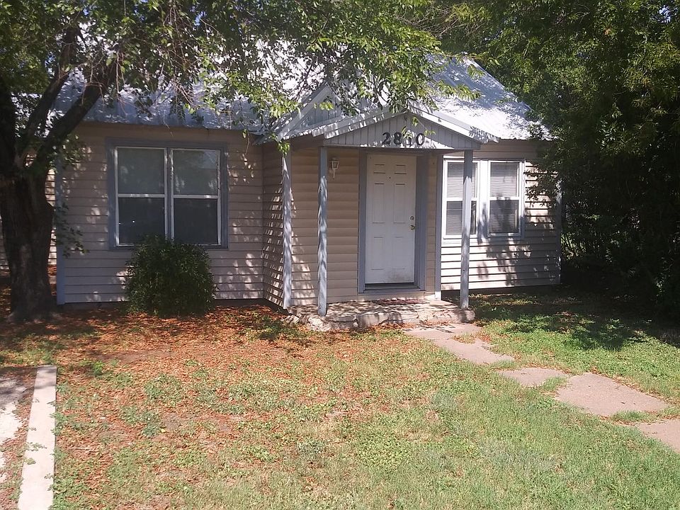 1st image of 2810 Hickory St