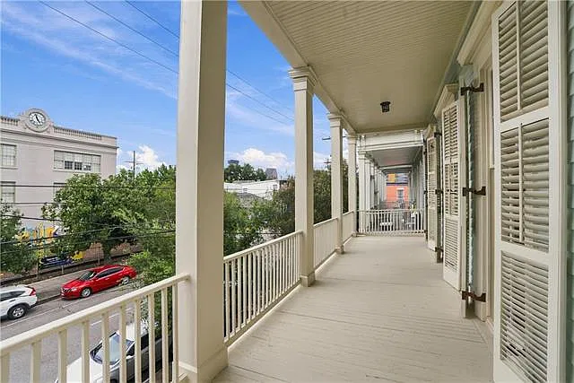2 bed, 2.0 bath, 1204 sqft, $4,000 — Photo 3