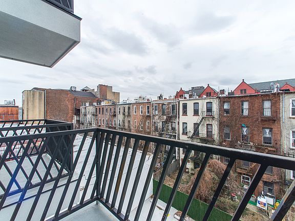 3rd image of 834 Lexington Ave #234