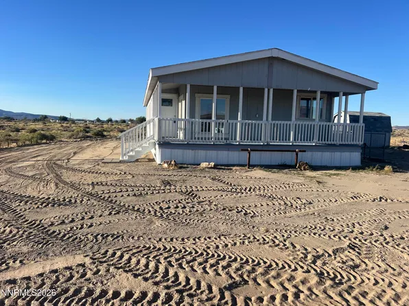2100 E Badger St, Silver Springs, NV 89429