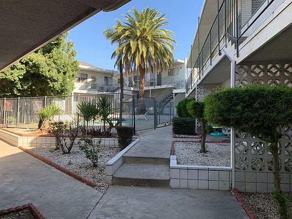 4th image of 4744 N Sierra Way #4