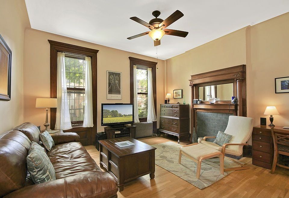 1st image of 205 Park Pl APT 3