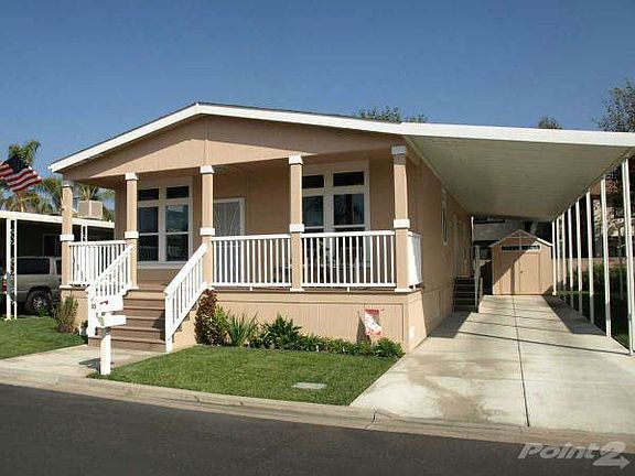 HUge porch 156 Sq. Ft.