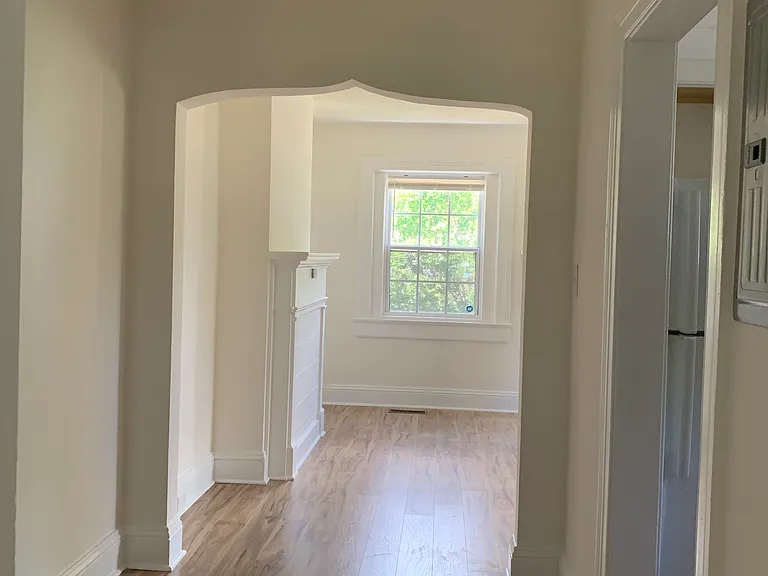 420 N Hyde Park Ave #A — Photo 7