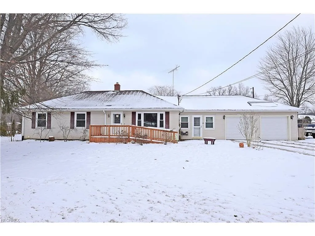 337 Fowler St photo 1
