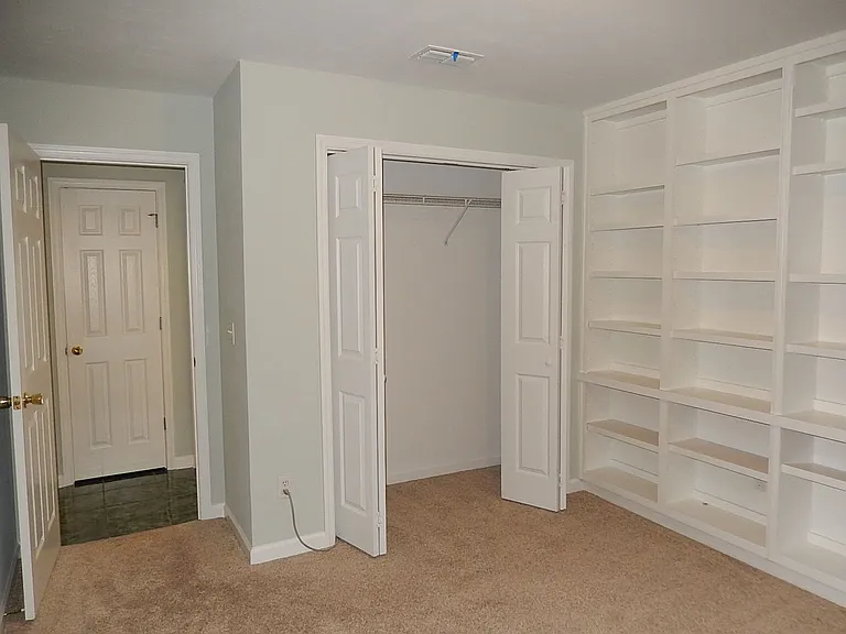 1858 Vineland Ln — Photo 27