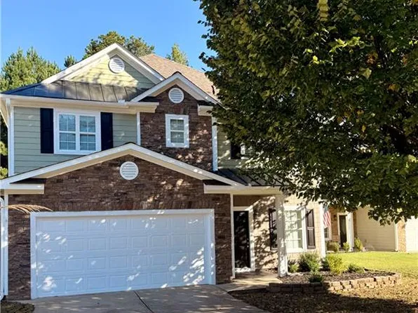 375 Parkmont Way, Dallas, GA 30132