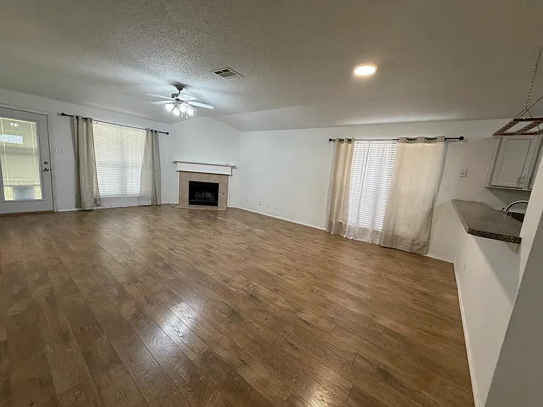 9837 Carter Dr — Photo 7