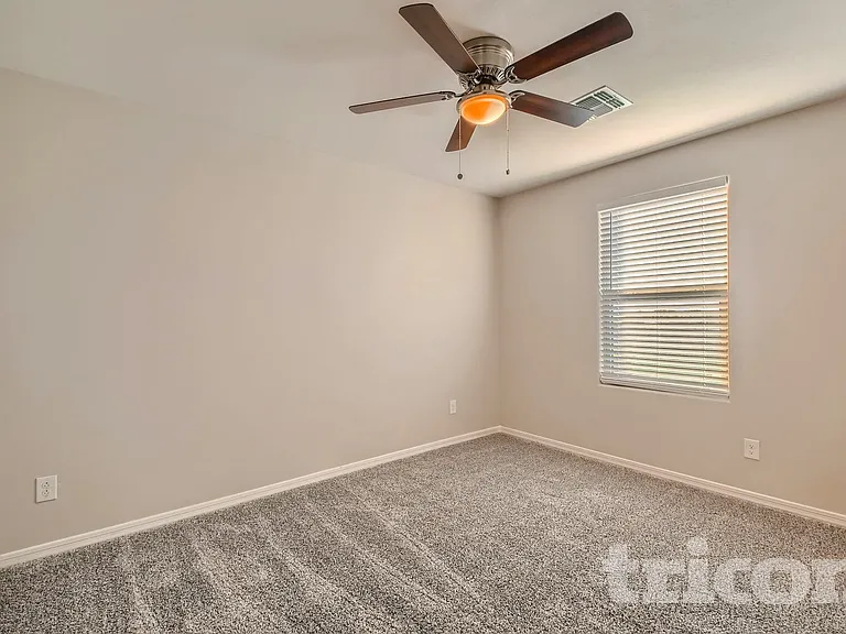 227 W Watson Ct — Photo 11