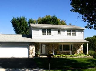 3039 Magnolia Cir, Macungie, PA 18062