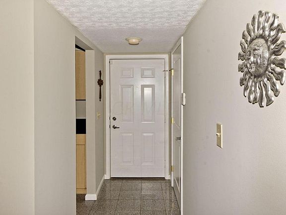 2nd image of 915 Quay Ave APT F