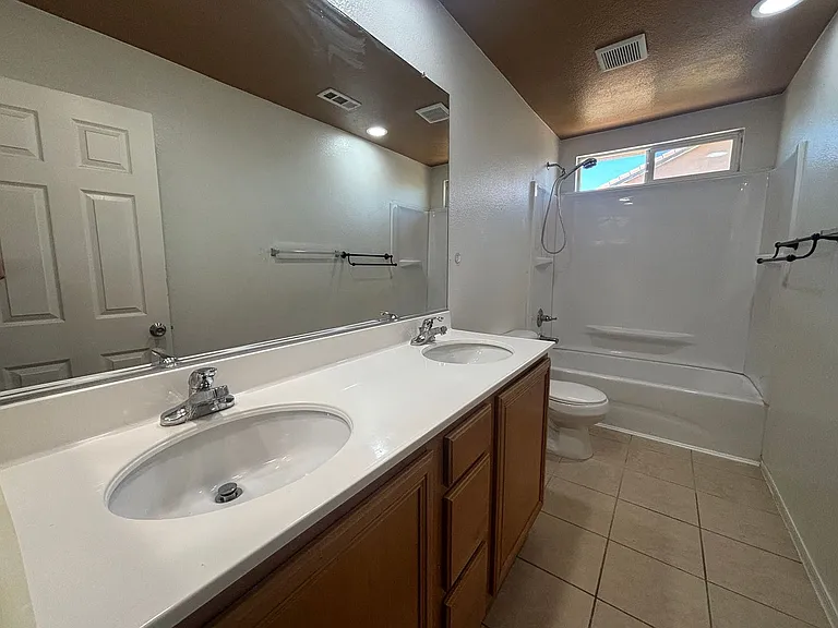 44321 Sunmist Ct — Photo 28