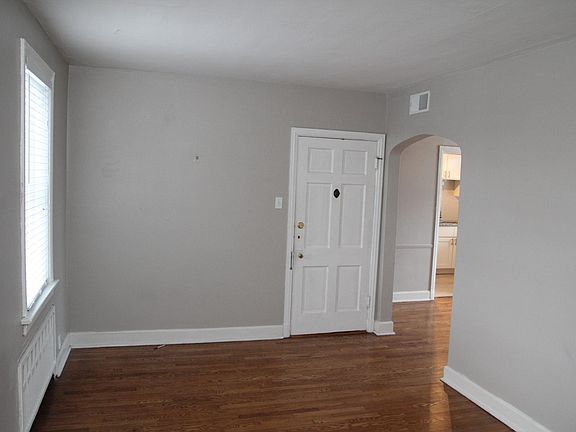 2nd image of 7752 Kingsbury Blvd APT 3W