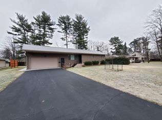 1240 4th St, Port Edwards, WI 54469