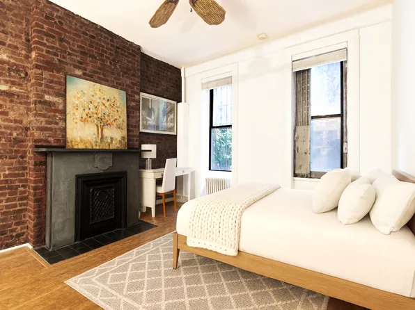 433 West 46th Street image 2 of 7