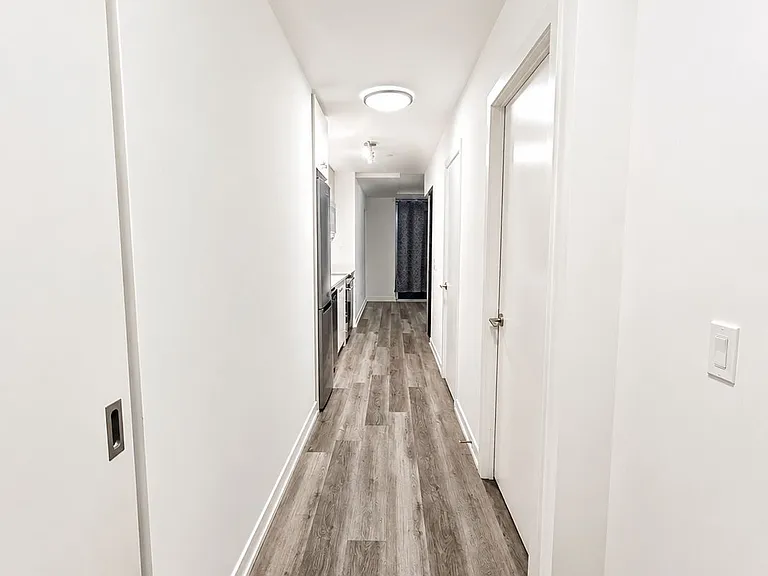 5 Wellington St S #905 — Photo 24