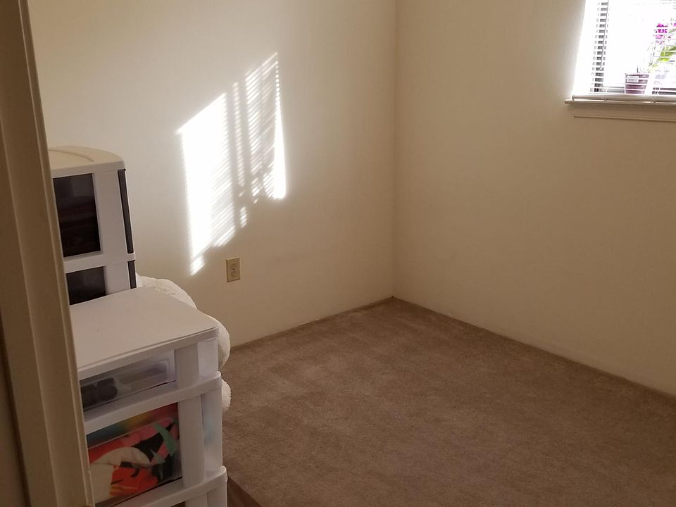 1st image of 851 E Washington Ave APT A8