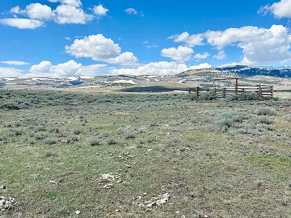 4th image of 311 E Pine Drive