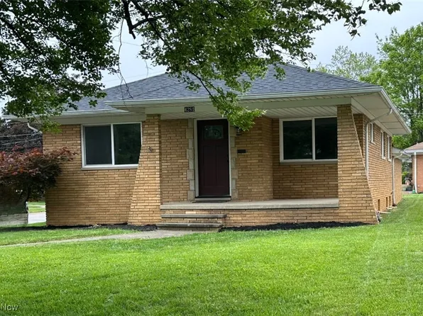 4281 Grannis Rd, Fairview Park, OH 44126