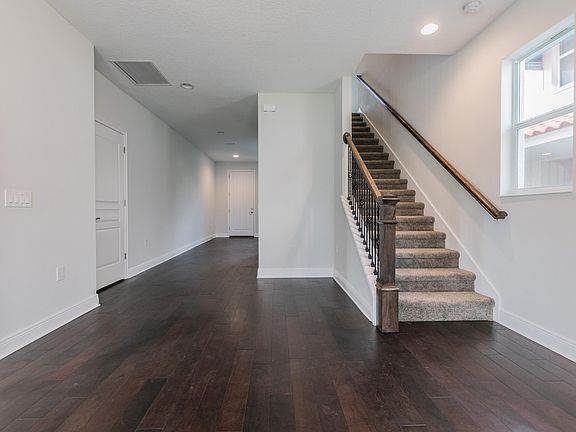 3rd image of 6008 S Main Ave