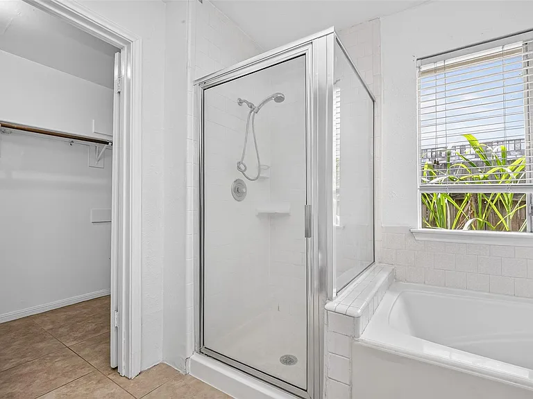 6510 Grand Haven Dr — Photo 40