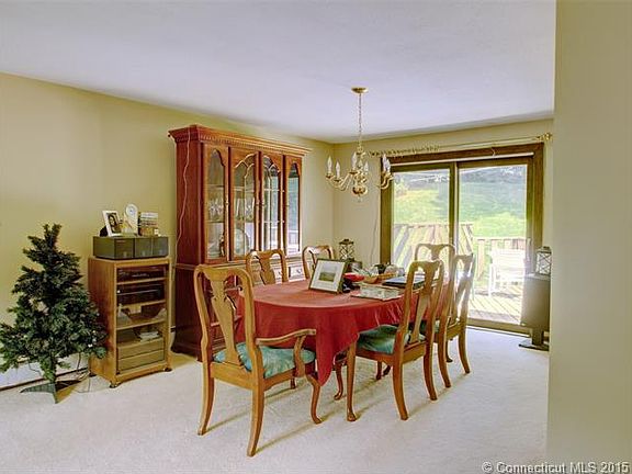 5th image of 134 Norton Ln