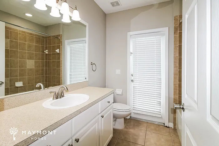 2359 Old Oak Trl — Photo 9