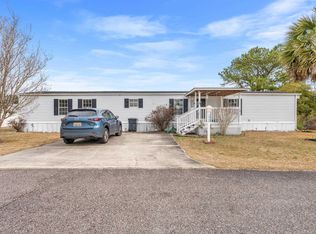 1048 Colonial Ln, Conway, SC 29526