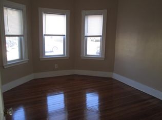 15 Whitney Ave APT 1L, Beverly, MA 01915