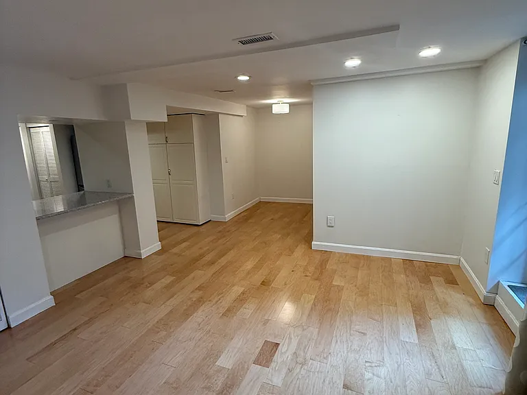 97 Sewall Ave #5 — Photo 9