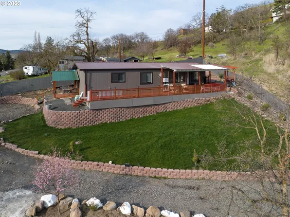 1695 Cherry Heights Rd, The Dalles, OR 97058