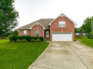 111 Glacier Ct, Portland, TN 37148