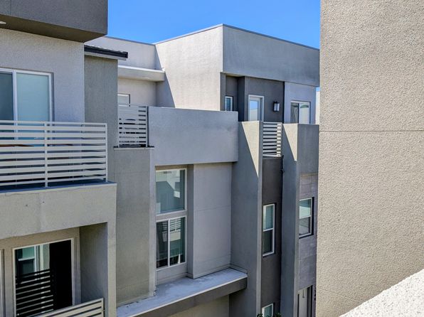 1157 Blossom Point St