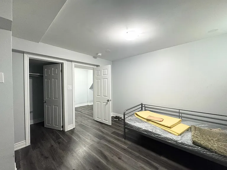 691 Heatherwood Sq #2 — Photo 9