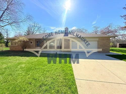 8575 N Hawthorne Rd Photo 1