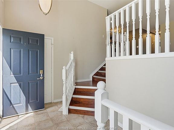 3rd image of 437 Merrill Ave