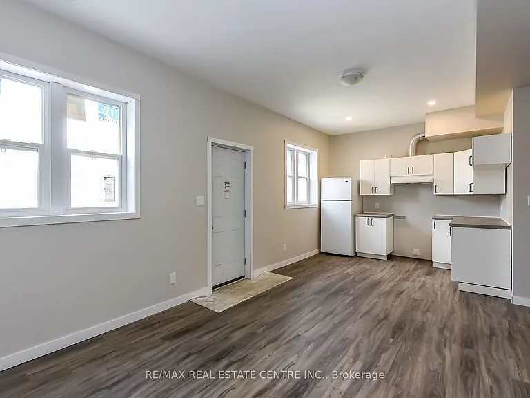 104 Beach Rd #E — Photo 4