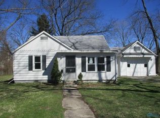 133 S 2nd St, Waterville, OH 43566
