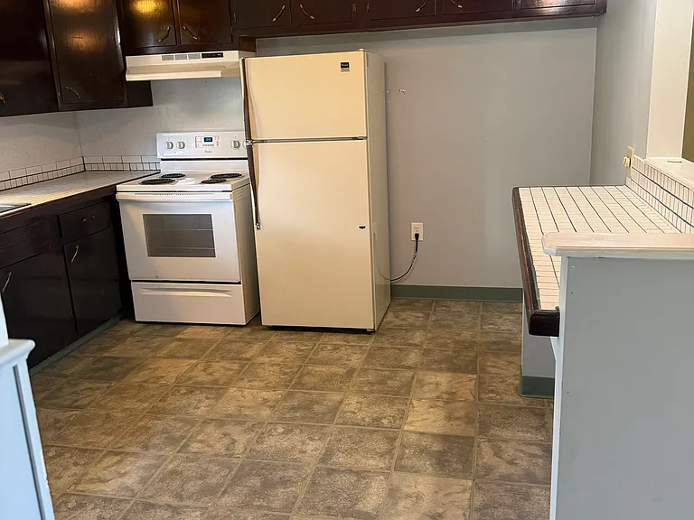 465 Corey St #A — Photo 11