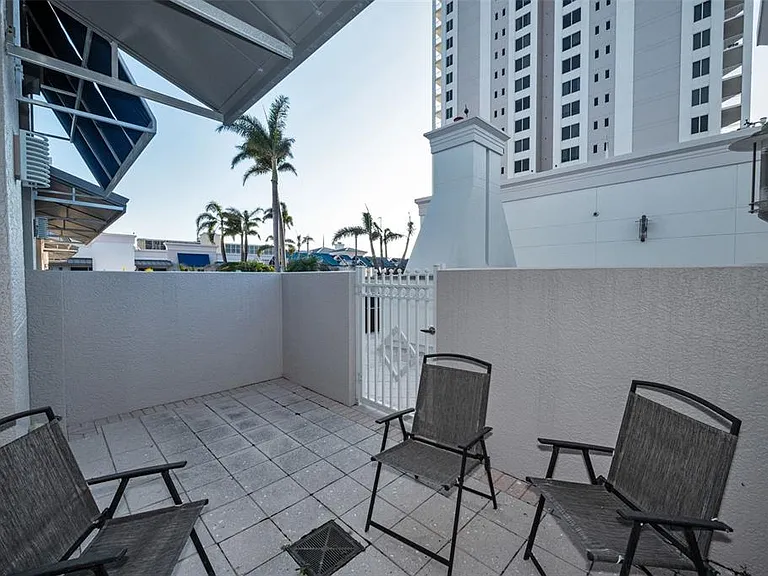 331 Cleveland St #310 — Photo 41