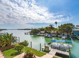 325 140th Ave E, Saint Petersburg, FL 33708