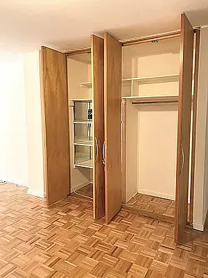 Rented by RELO REDAC INC. | media 21