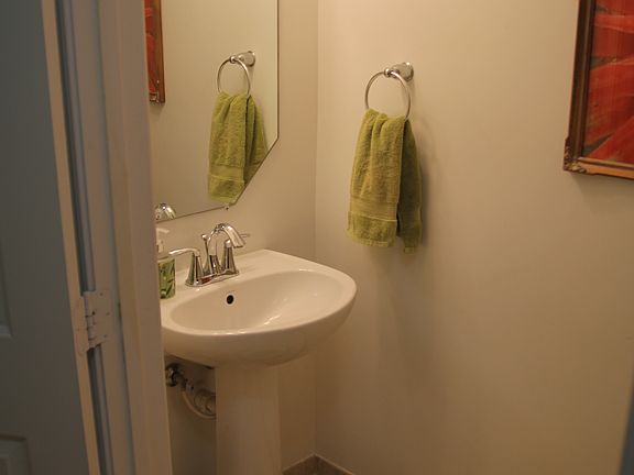 3rd image of 4743 Grand Cypress Cir N
