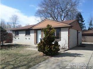 38114 Walnut St, Romulus, MI 48174