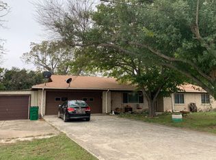 605 W Kyle St, Bangs, TX 76823