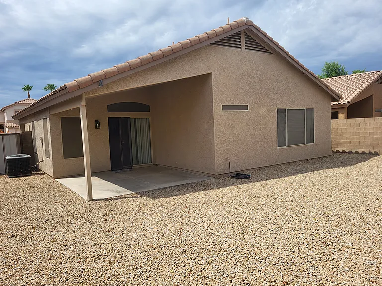 6914 W Phelps Rd — Photo 19